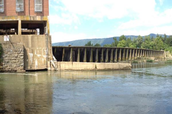 Luray - Powerhouse and Dam